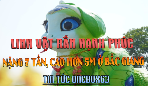 Linh vật Rắn hạnh phúc nặng 7 tấn, cao hơn 5 m ở Bắc Giang