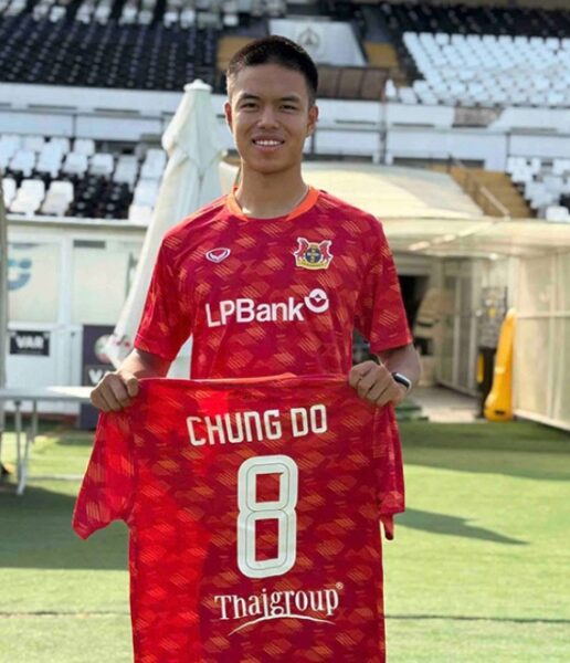Việt kiều Chung Nguyen Do hội quân cùng U23 Việt Nam