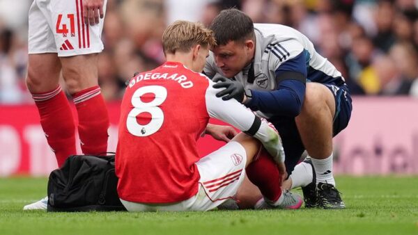 Eberechi Eze "siêu cầu thủ" đầu quân Arsenal