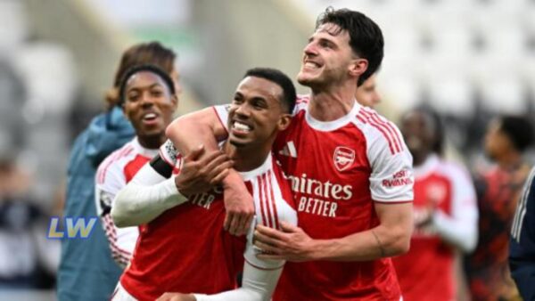 'VAR luôn chống lại Arsenal'