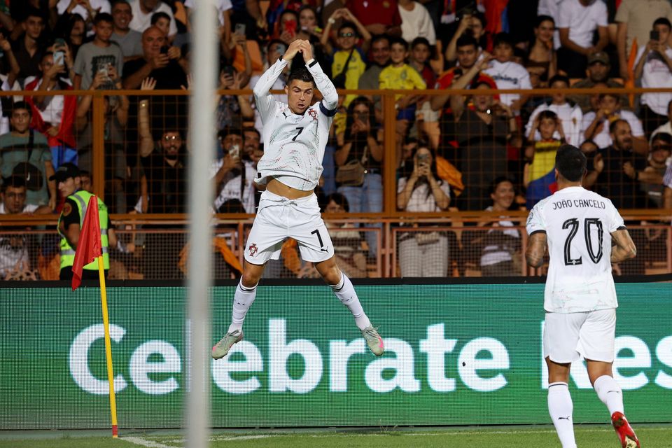 Ronaldo đang từng bước chinh phục kỷ lục mới