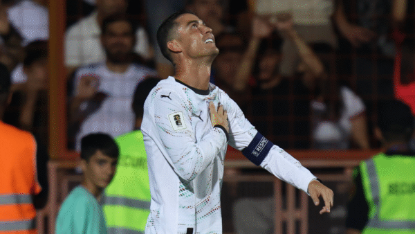Cỗ máy Ronaldo không ngừng tiến hóa, thương hiệu CR 1.000 khi nào thành hiện thực.?