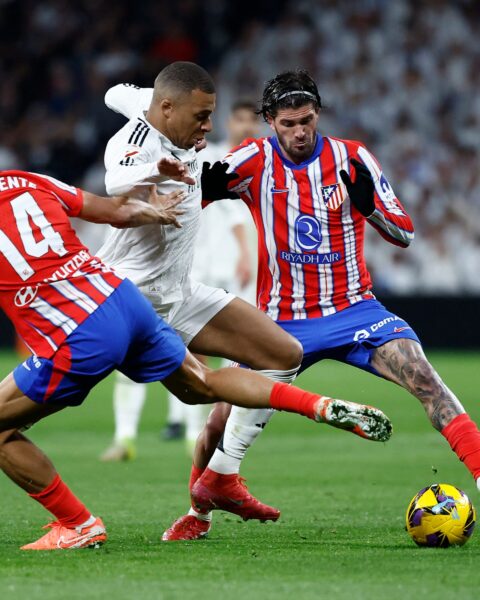 Mbappe phản ứng dữ dội sau trận thua Atletico