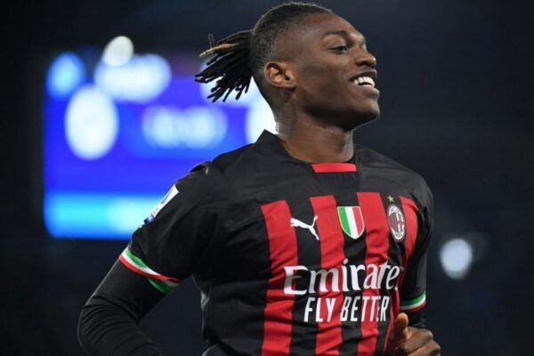Ronaldo đồng ý, Al Nassr duyệt chi 100 triệu Euro