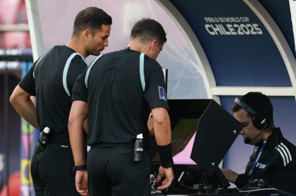 FIFA RA MẮT THẺ TÍM !