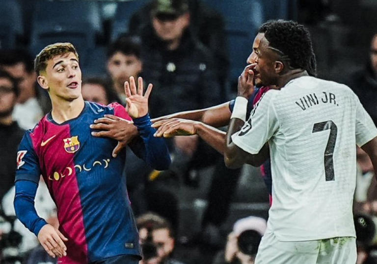 Vinicius bất ngờ lên tiếng về drama trận Real vs Barca