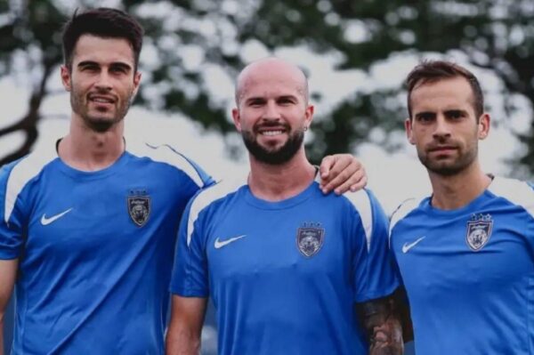 CAS CẢNH BÁO NÓNG 7 CẦU THỦ MALAYSIA