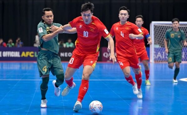 HLV FUTSAL VIỆT NAM ' TIẾC NUỐI '