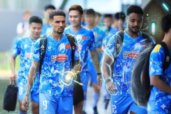 Việt Nam - Bangladesh: Thầy Kim nhận xét gì về Xuân Son - Hoàng Hên?