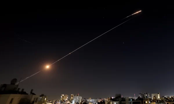 Iran tiến hành đợt tấn công quy mô lớn với nhiều drone vào ngày 14-3